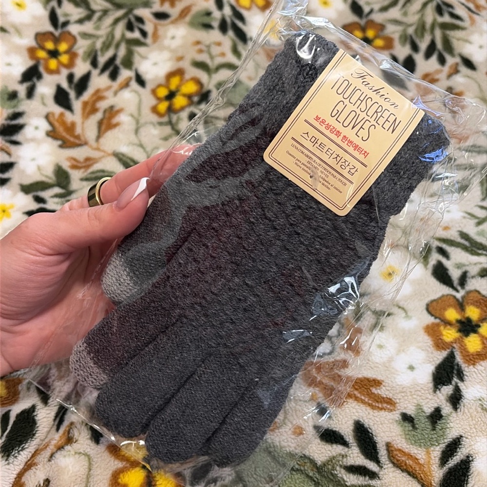 Touchscreen Gloves